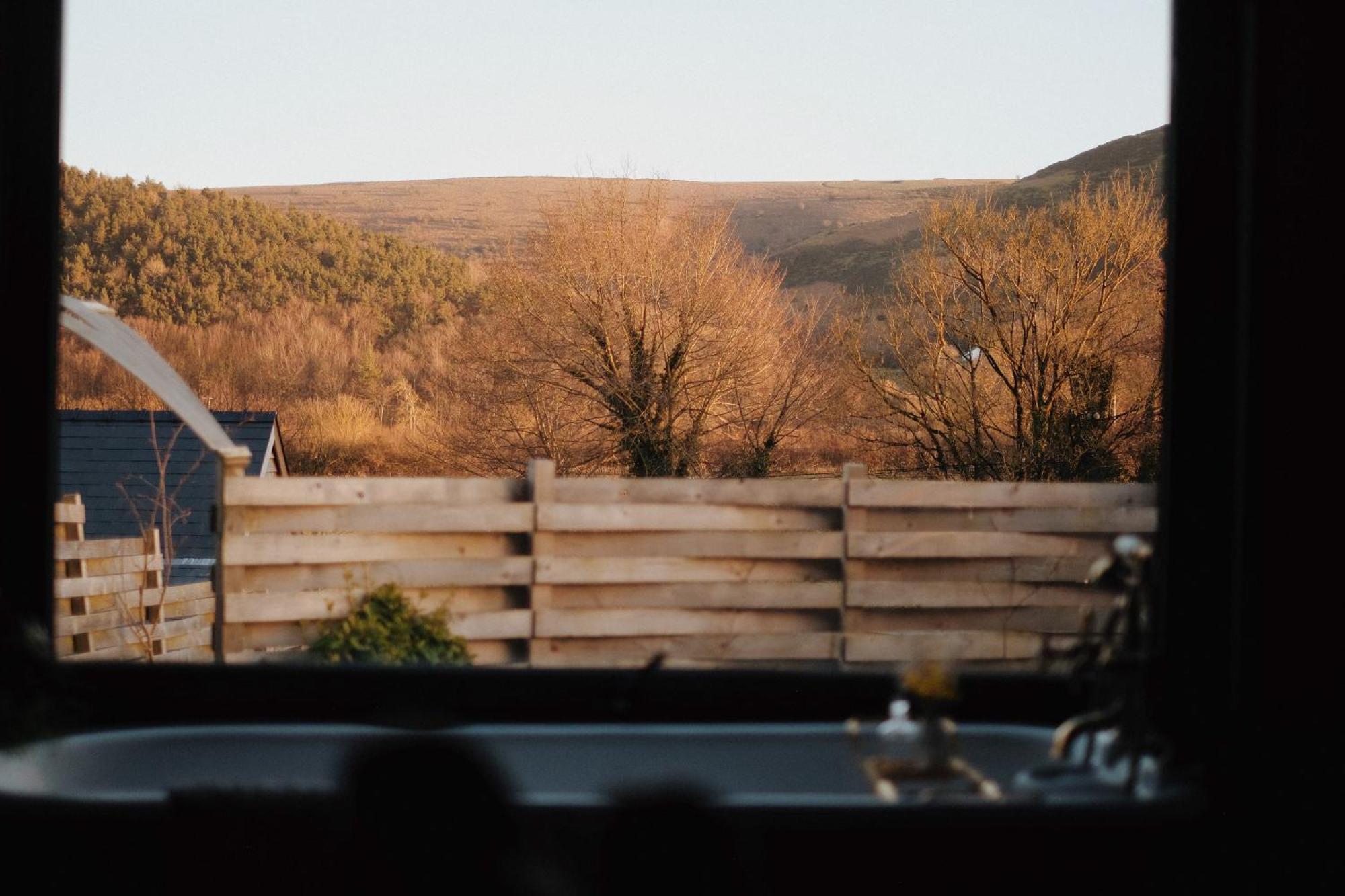 Two Unique Cabins Wrapped In Beautiful Welsh Scenery Presteigne Exterior foto